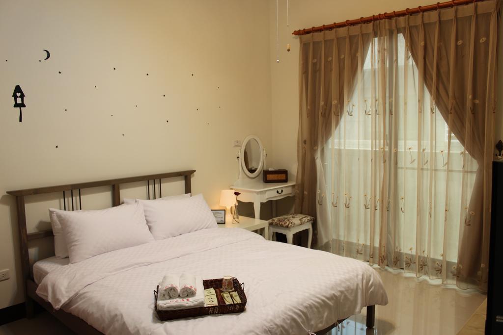 Feng Valley Homestay T'ai-tung Szoba fotó