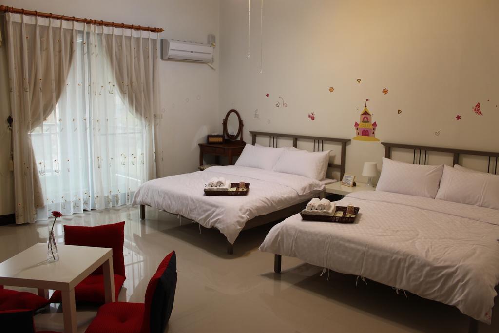 Feng Valley Homestay T'ai-tung Szoba fotó